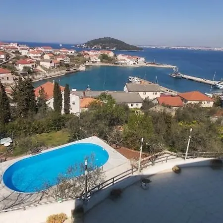 Apartment In With Sea View, Balcony, Air Conditioning, Wi-fi *